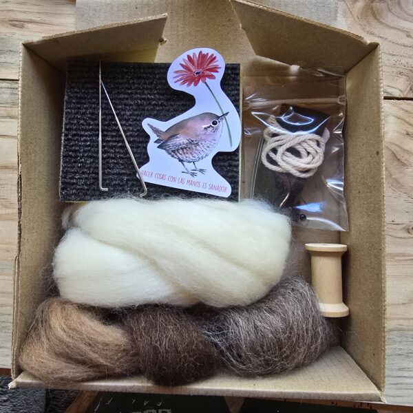 Kit de materiales para el taller online Pajarito Ratonerito – La Liebre de Marzo